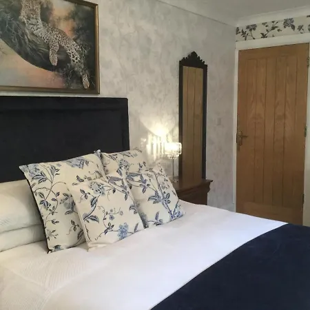 Tullybeggs Bed & Breakfast *