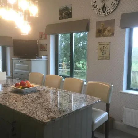 Tullybeggs Bed & Breakfast *